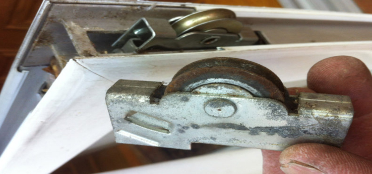screen door roller repair in Midway City